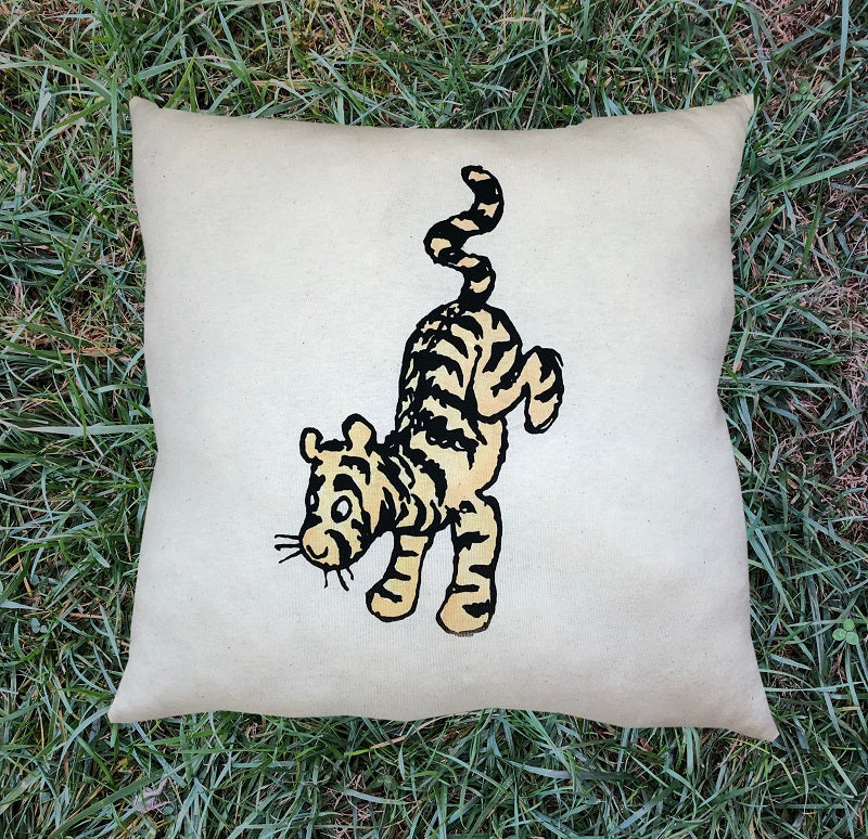 Pooh & Friends: Throw/Decor Pillow (15x15)